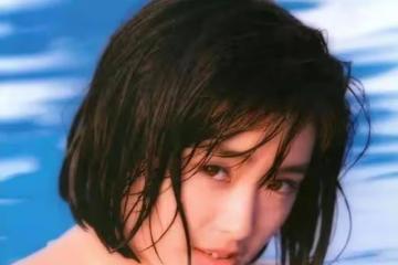 日本女星酒井法子寫真美爆了！雪膚玉貌大長腿性感火辣