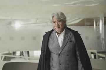 66歲港星尹揚明曾在夜店看場子，感激林嶺東帶入行！曝與周星馳合作爆粗，曾因爛賭輸到破產