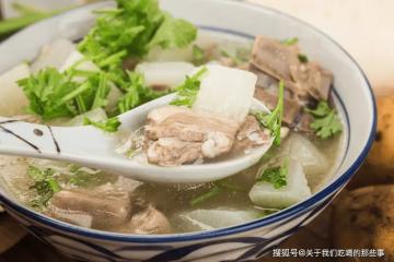 天冷買羊肉，要分清「前腿肉和後腿肉」，差別很大，弄懂再花錢