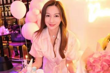 性女港姐30歲生日獲大批TVB同事慶祝!樂易玲及兩兒子現身!曾爆有5個伴侶