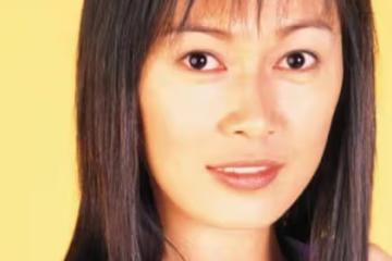 厲害！TVB女星13歲兒子泳賽再奪獎，曾因患罕見病意外被發掘天分