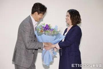 大咖韓星long stay拍台劇「合體具俊曄」曝超狂酒量:喝整瓶高粱