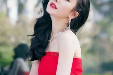 當紅女星楊冪各類性感寫真！膚白貌美魔鬼身材絕對火辣