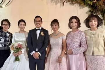 恭喜!周大福鄭家三公子大婚,謝玲玲到場祝賀,郎才女貌好登對