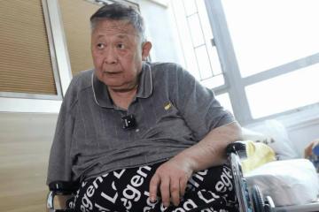 78歲秦煌在廁所摔倒再次入院!又被檢查出心臟問題!大笑稱無懼死亡