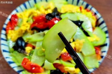 冬天使勁吃,硒是洋蔥50倍!2塊一斤的「放心」菜,隨手一炒真香