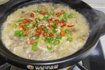 天冷愛這菜勝過吃餃子,上桌比肉搶手!簡單燉一鍋,溫暖又開胃、百吃不膩,這才是冬天的味道