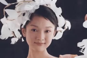 48歲的周迅為何選擇「無兒無女」?看完她的人生經歷,你就明白了!