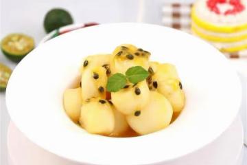 五星級酒店涼拌小甜品，百香果汁拌馬蹄，製作方法分享給大家