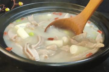 天冷時，雞湯骨湯不如喝此湯！經常煲一鍋，湯鮮不油膩、溫補又暖人，一口湯一口肉鮮到飛起