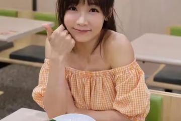 落選港姐與閨蜜拍美照秀長腿,出國學做麵包準備學唐詩詠當老闆