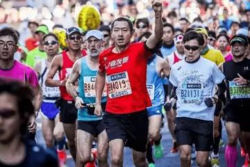 主持人於嘉通過跑步減肥成功，過度運動致面容衰老，44歲看似70歲