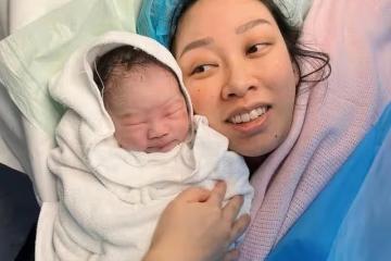 香港知名富三代宣布剖腹產子！寶寶很像已故富商外公，被贊有福氣
