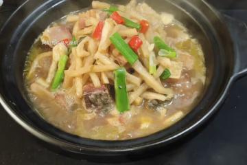 冬天最該吃的菜就是它，隱藏的美味！照這樣燉一鍋，菜嫩肉香、熱乎乎又解饞，一鍋米飯也能掃光