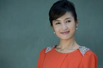 主持人徐春妮:我這輩子最正確的決定,就是為剛強生了個大胖小子