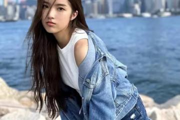 21歲香港女歌手發文怒斥被人性騷擾,被當眾抓屁股,卻無能為力