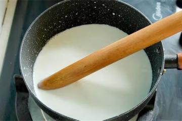 家裡還剩2盒牛奶,往鍋里一倒,擀麵杖一攪,又香又甜孩子超愛吃