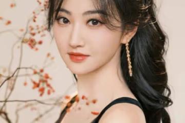 景甜穿黑紗裙露出事業線和美背！魔鬼身材性感火辣