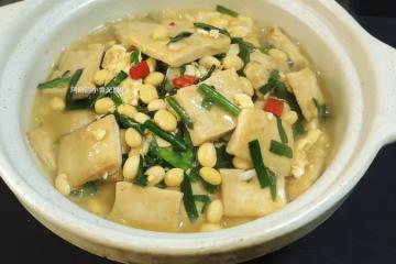 天冷我家常做的一道素菜，便宜又好吃！熱熱乎乎、滿口軟嫩好味道，又是一道搶手好菜