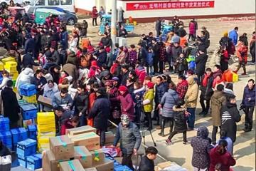 看完大衣哥村裡人的態度，才知道劉強東的頂級「陽謀」有多牛