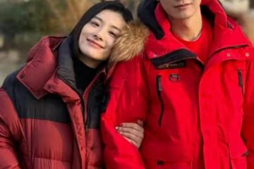 劉璇老公曬一家四口出遊照，倆兒女長得像媽媽，都是高顏值萌寶