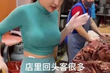 河北「驢肉西施」憑美貌走紅,顧客絡繹不絕,同行無奈:學不來