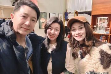 韓庚攜妻子回東北過年!穿「鞋套」逛超市,吃10元的小面買地攤貨
