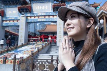 TVB小花自爆老公頭暈導致車禍！不後悔事業高峰期閃婚生女！向公司喊話：希望多些工作