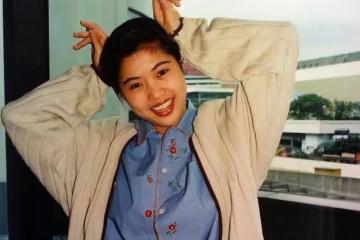 香港知名女星突然宣告復出，前男友患肺癌離世，至今未婚享受單身