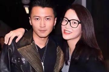 「最美經紀人」霍汶希豪宅曝光，旗下藝人相約團拜，關智斌成團寵