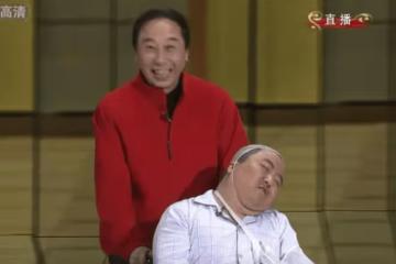 他和馮鞏合作春晚爆紅,後卻成百萬詐騙犯,被判入獄如今仍在服刑