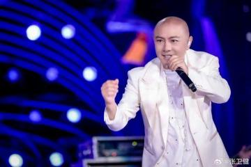 知名港星六十歲生日曬自拍!被贊狀態凍齡,妻子流產後堅持丁克