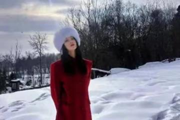 張馨予和老公滑雪大秀恩愛,一身厚裝身材依舊超棒,何捷近照好帥