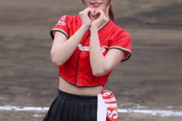 小映「神級泳池辣照流出」紅比基尼S級身材看光!球迷嗨喊:犯規啦
