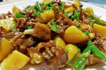 土豆悶鴨