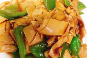 不用廚藝的尖椒干豆腐
