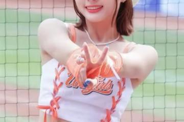 「南中國台灣最頂」啦啦隊女神比基尼熱舞炸福利!小龍女驚呼:噢買尬