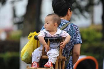 去女兒家帶外孫 4 年，我無怨無悔，可女兒想生二胎我卻極力反對