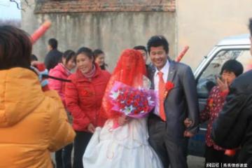彩禮借的,結婚當天新娘還要10萬4,婆婆急哭,新郎:不結了滾吧