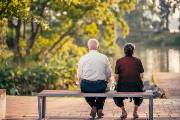我65歲才明白：獨生女家庭，不能對女婿有太多的期待，終究是外人