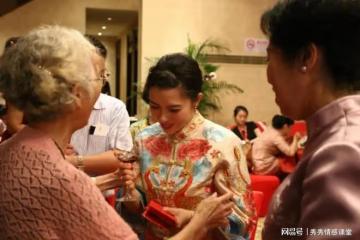 結婚時女方親戚當眾嫌喜酒檔次太低，新娘直接回懟：你隨禮金了嗎