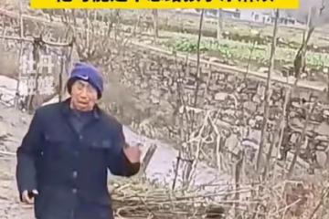 母親過世百日，子女想帶老人去同住老人不同意，分別又萬分不舍