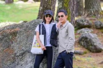 劉嘉玲夫婦和陳松伶夫婦秀恩愛,有人敷衍有人貌合神離好打臉
