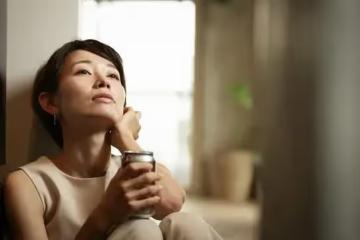 離婚剛一個月,前夫就要再婚,原來離婚不像前夫說的緣盡那麼簡單