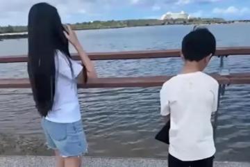 當挨罵成了人生的必修課,43歲的汪小菲一邊直播,一邊感恩
