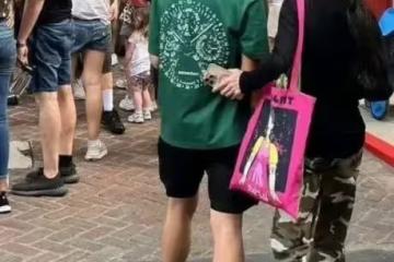 張柏芝15歲二兒子近照曝光, 網友 : 完美繼承爸媽神顏