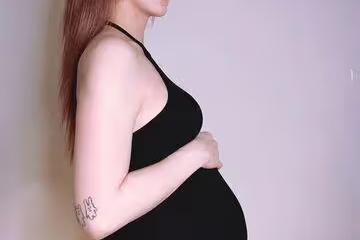 劉雨柔認不因懷孕而「順便結婚」！　接受未婚生子：那小孩就姓劉