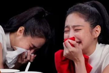 Jennie挑戰吃辣「現場失控崩潰」！　全身發抖哭了：帶我回家