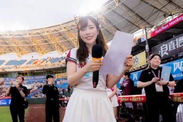 日籍樂天女孩Kaho見到前同事「差點落淚」　興奮送上台灣珍奶
