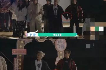 刪視頻 回老家 帶娃看演唱會,這次森林北章子怡聯手撕碎汪峰體面